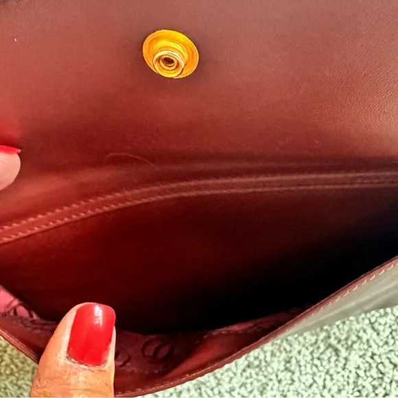 Cartier Must de Cartier Bordeaux Leather Crossbody/Shoulder Bag Pre Loved beauty - Picture 9 of 16